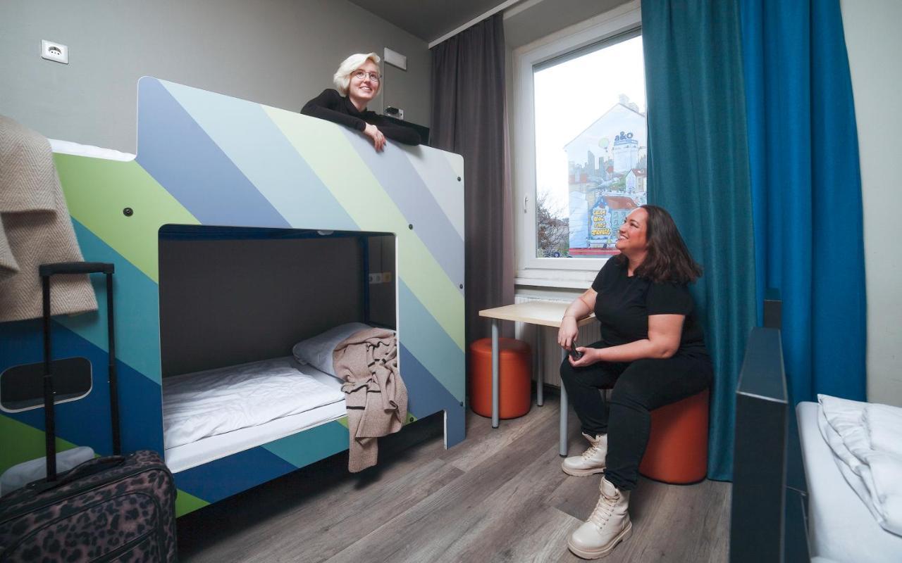 A&O Wien Stadthalle Eksteriør bilde